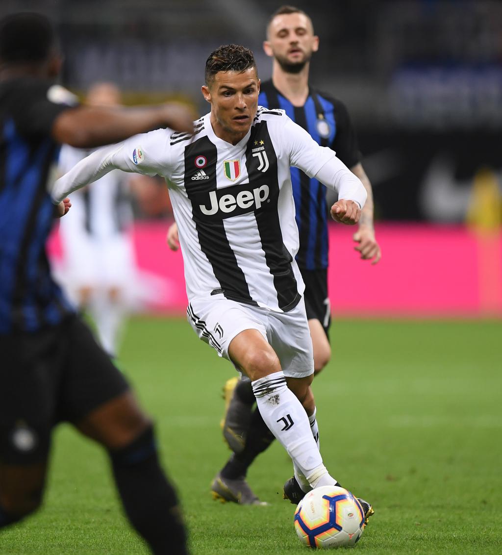 萨索洛主场迎战佛罗伦萨，保级无忧对决深陷泥潭