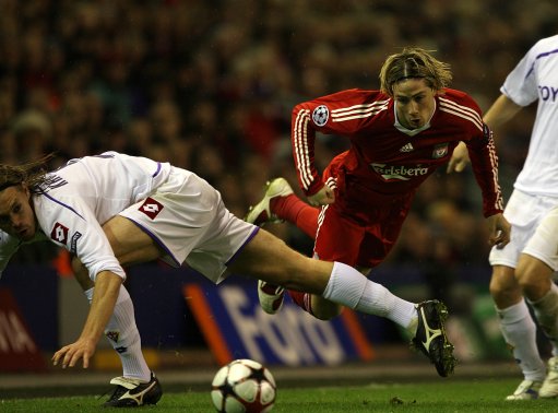 里弗斯直面流言：更衣室必受干扰，字母哥职业态度稳军心