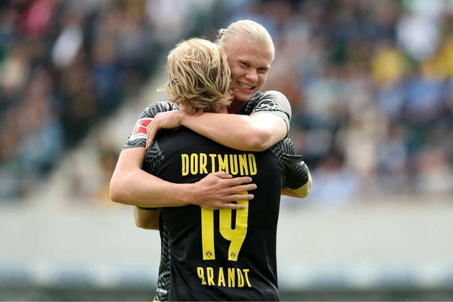 哈兰德的牺牲：曼城3-2绝杀利兹联，他全场仅1射门的背后意义