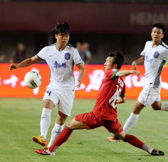 董路：中国人是世界上最不热爱足球的人！球员不爱足球，就是干活挣钱