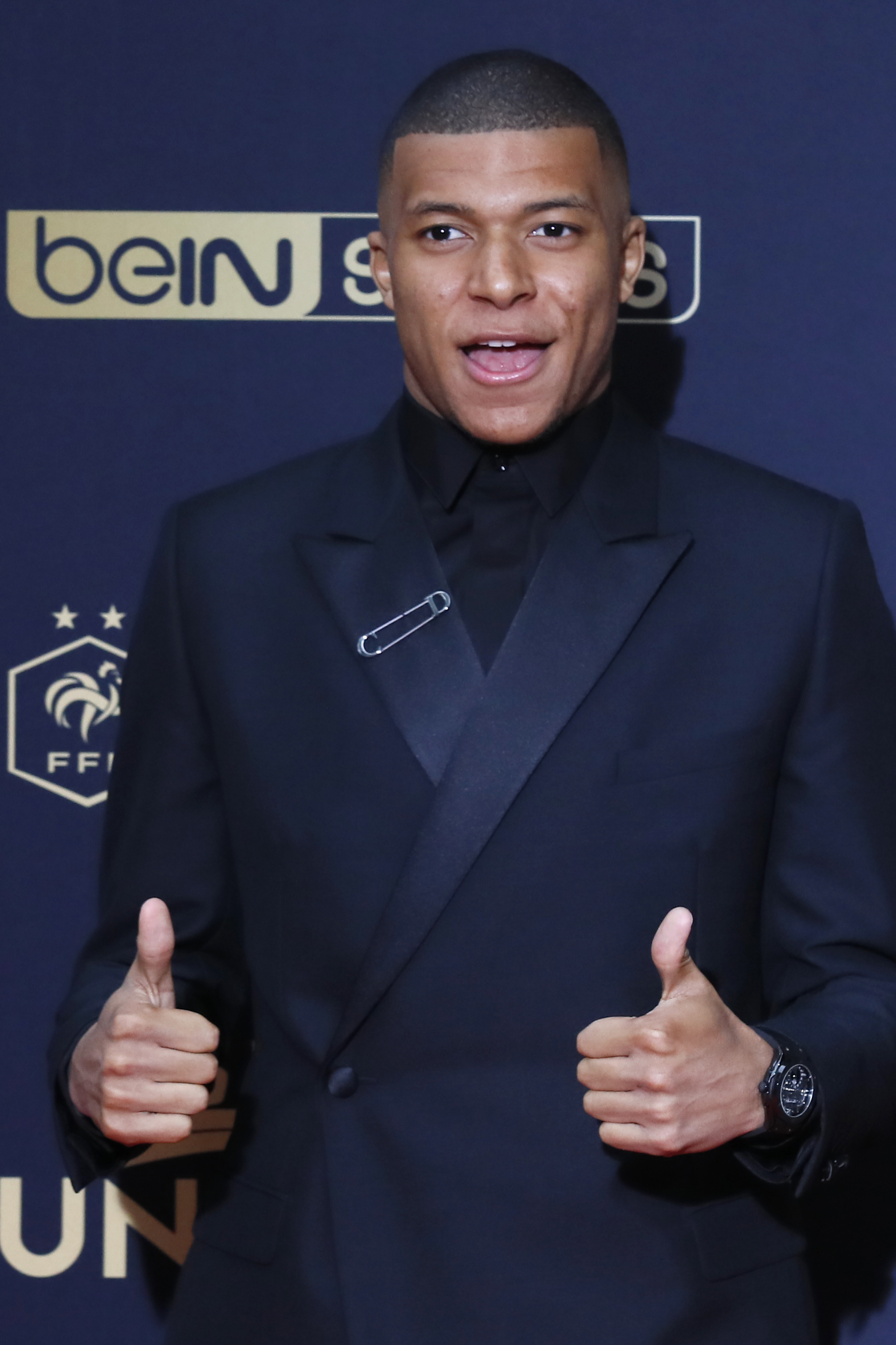 DO：蓝军曾经拒绝一家欧洲豪门对内托的询价，他不缺乏追求者