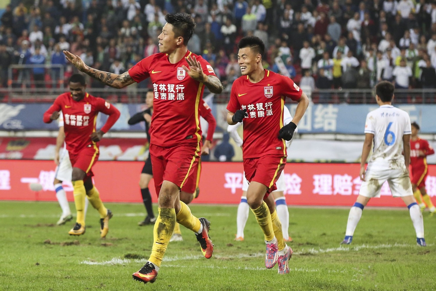 NAF ： ＂我们可以击败排名前10左右的队伍，但一旦遇到前5的队伍，我们就会遇到困难＂